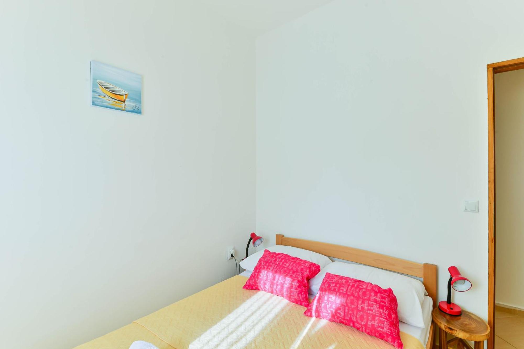 Apartments Lavanda Турань Экстерьер фото