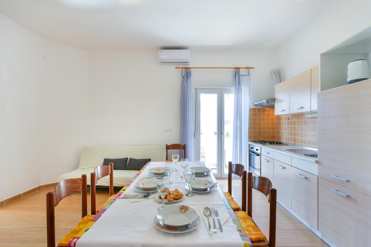 Apartments Lavanda Турань Экстерьер фото
