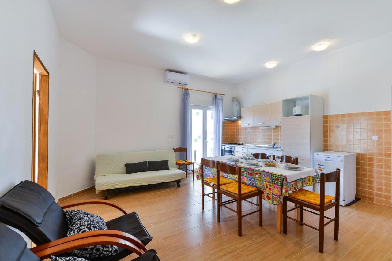 Apartments Lavanda Турань Экстерьер фото