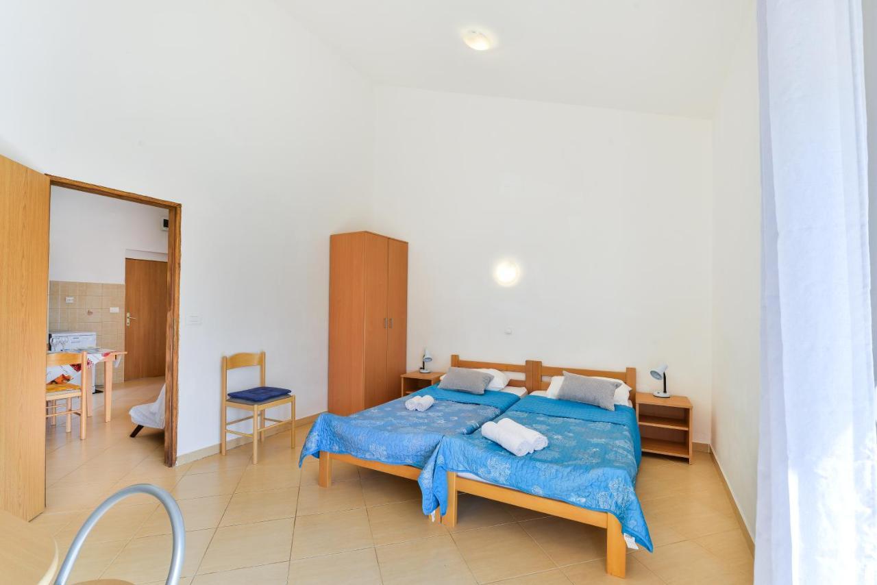 Apartments Lavanda Турань Экстерьер фото