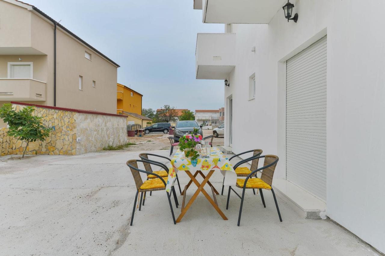 Apartments Lavanda Турань Экстерьер фото