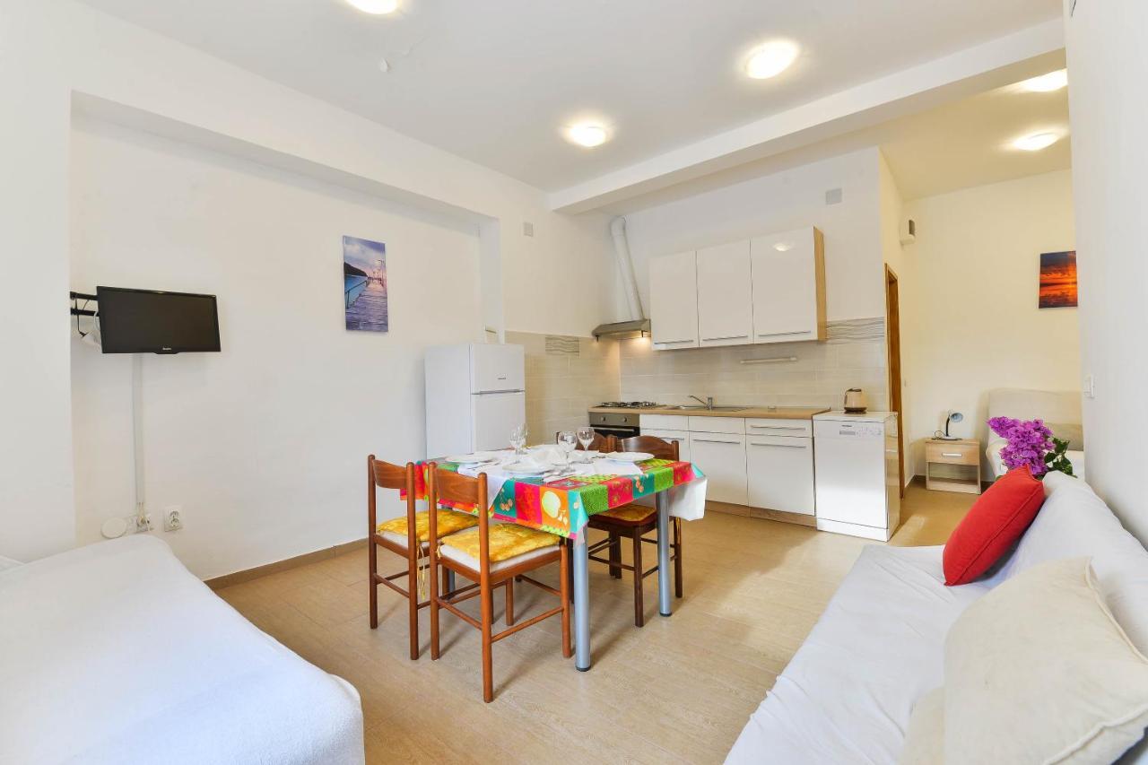 Apartments Lavanda Турань Экстерьер фото